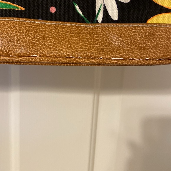 Bueno Floral Tote Bag - Black and Brown - Picture 2 of 7